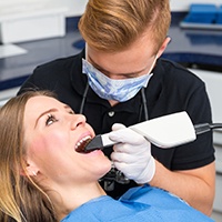 Woman receiving intraoral photos