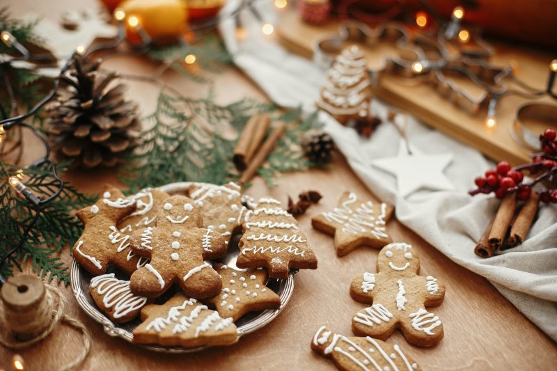 Gingerbread cookies and festive decor